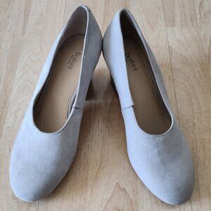 Botkier Suede Light Gray Haven Heel Shoes Size 7